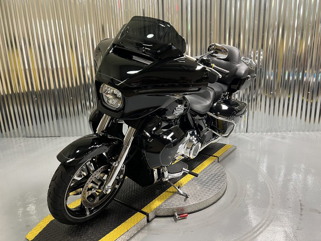 Street Glide® Ultra