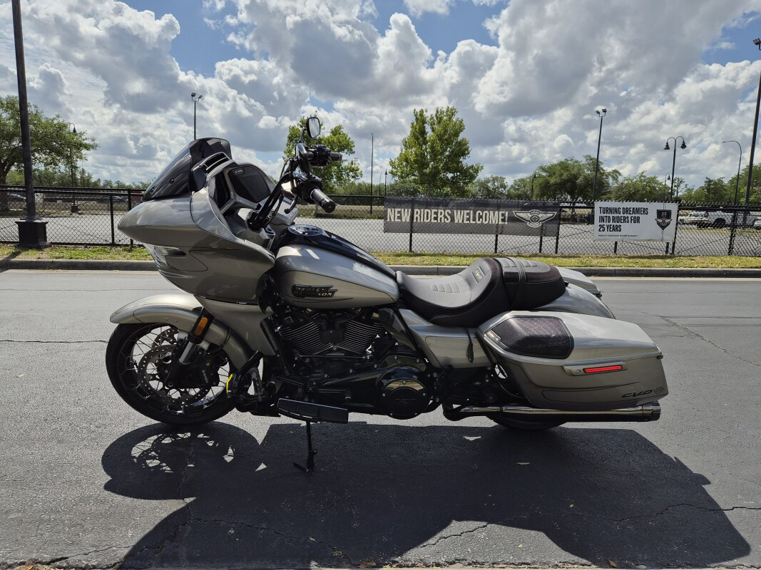 CVO® Road Glide®