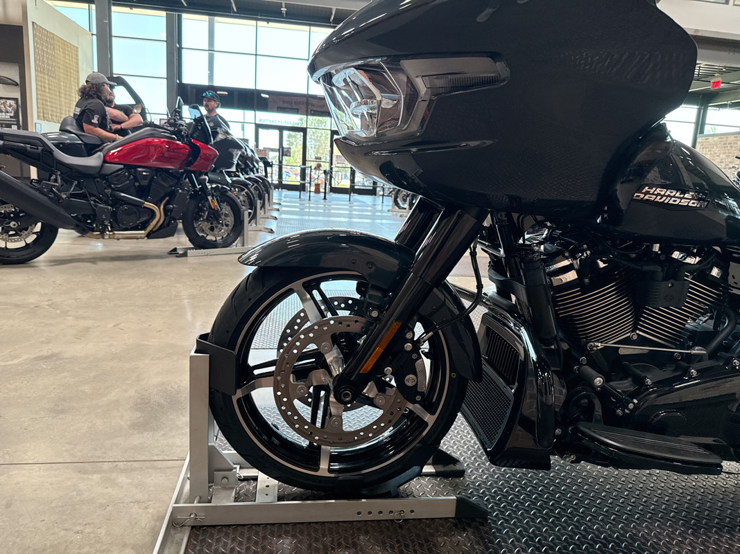 Road Glide®