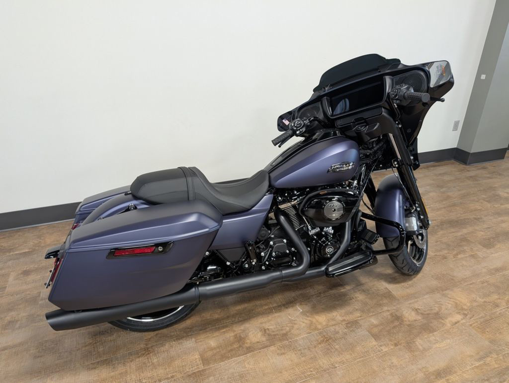 Street Glide®