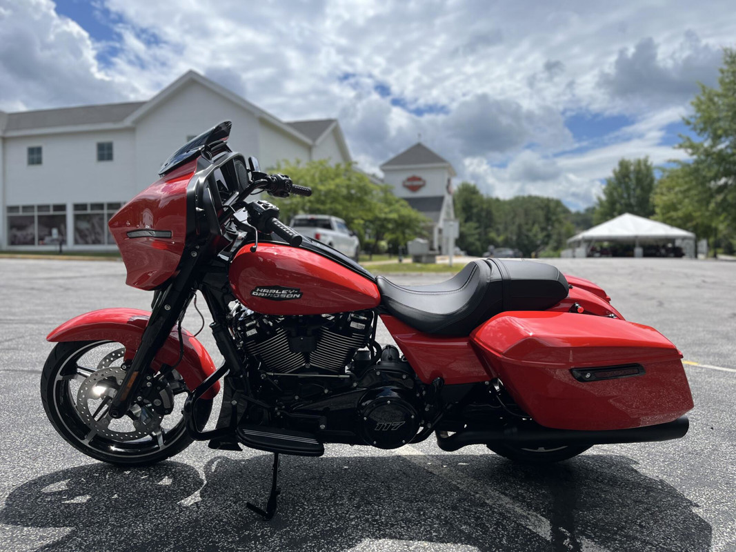 Street Glide®