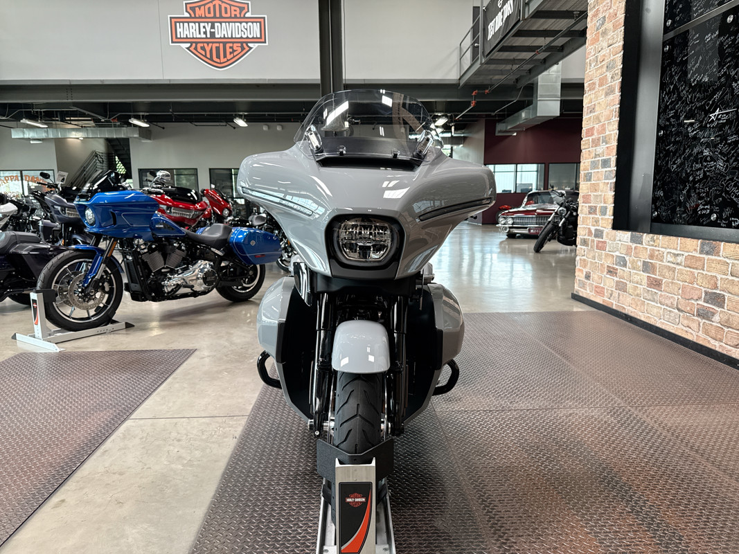 Street Glide® Ultra