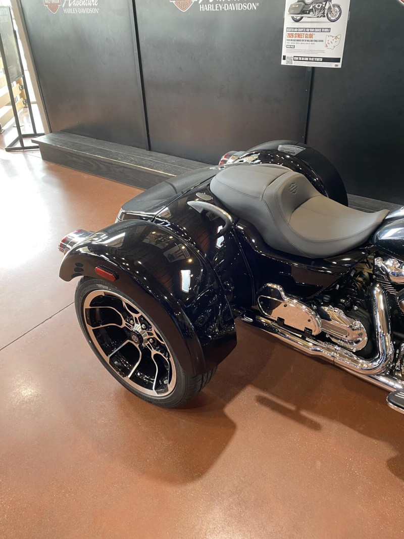 Road Glide® 3