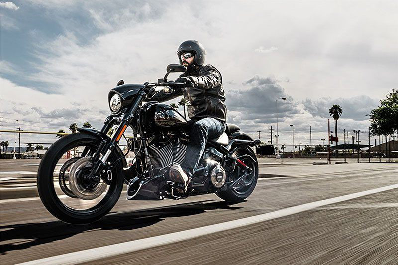 CVO® Pro Street Breakout®
