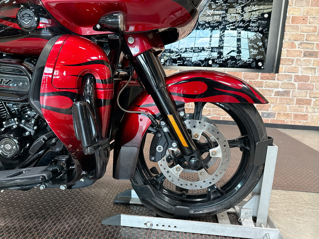 CVO® Road Glide®