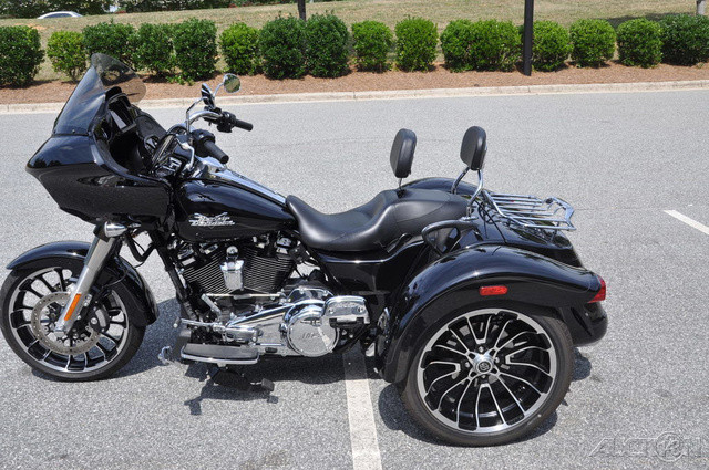 Road Glide® 3