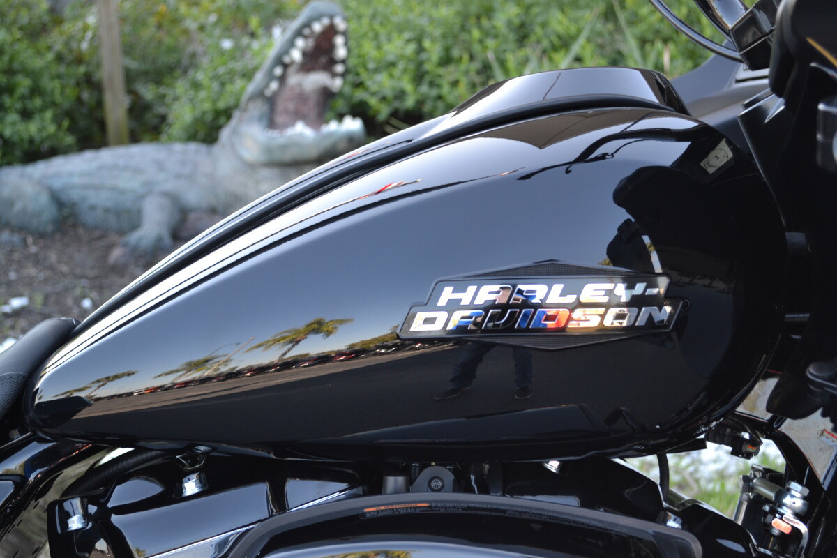 Road Glide®