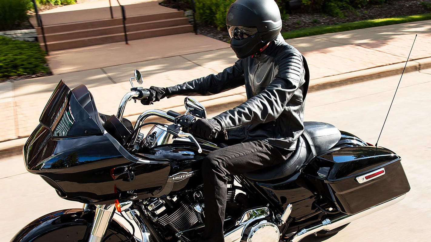 Road Glide®