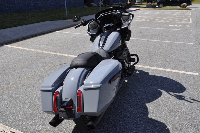 Road Glide®