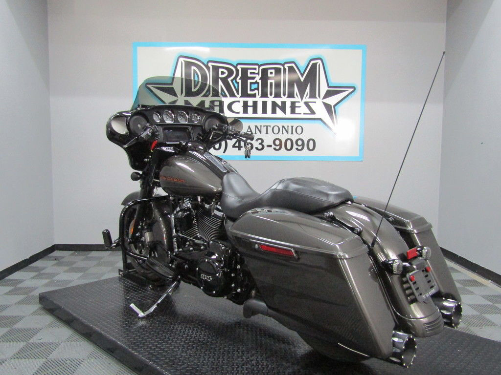 Street Glide® Special