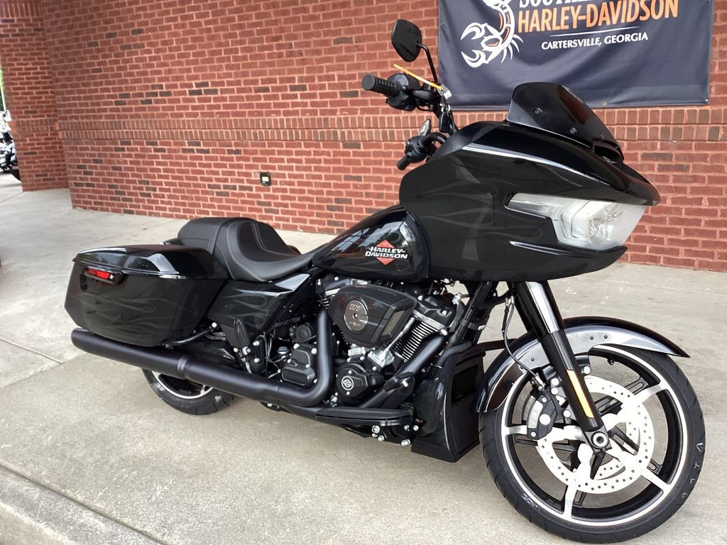 Road Glide®