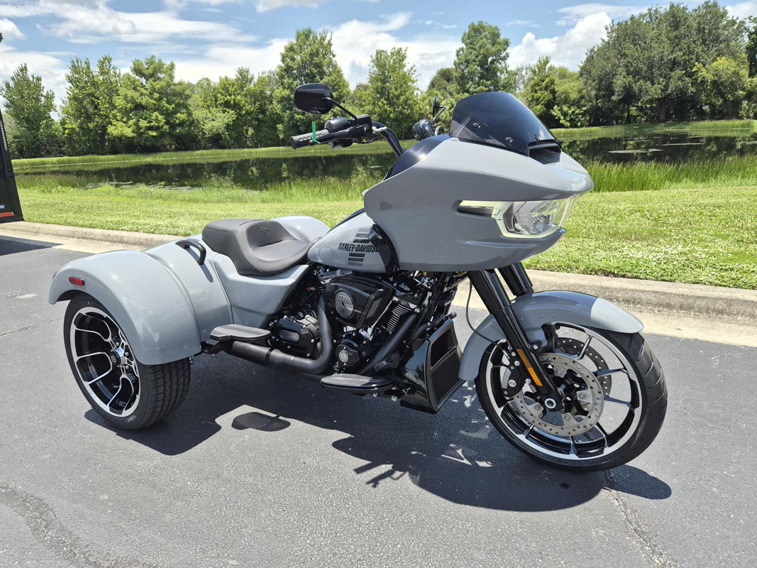 Road Glide® 3