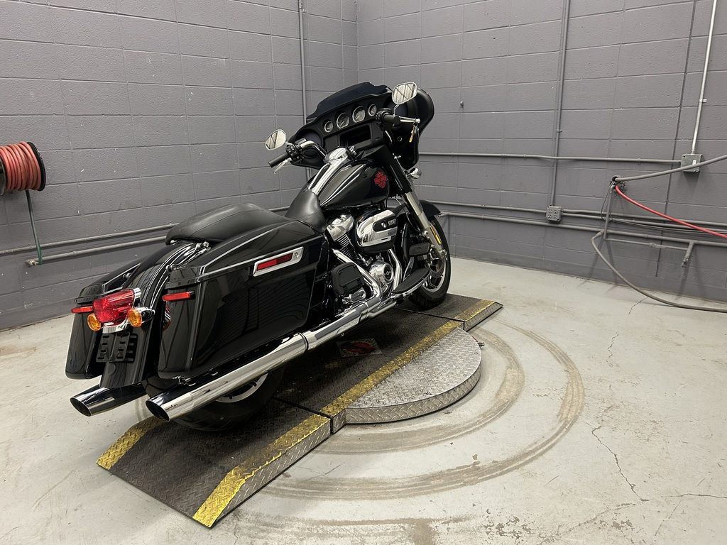 Electra Glide Standard
