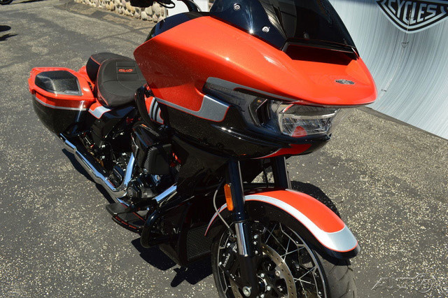 CVO® Road Glide®