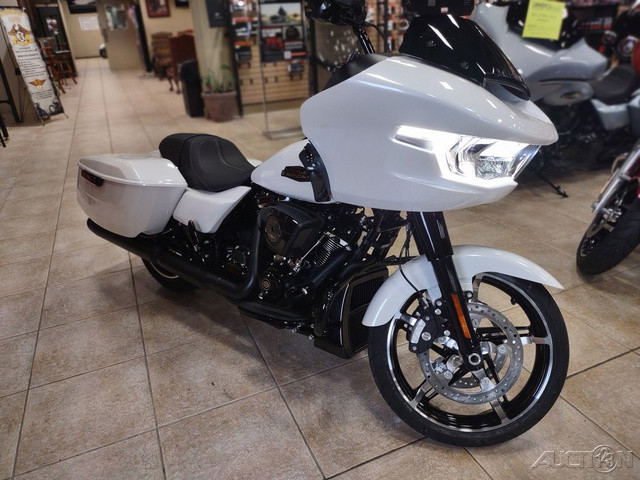 Road Glide®