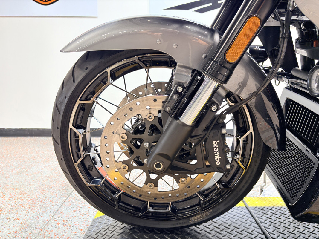 CVO® Road Glide®