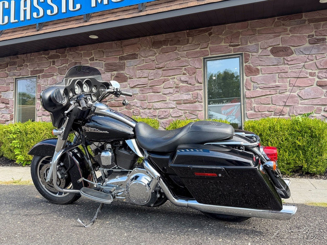 Street Glide®