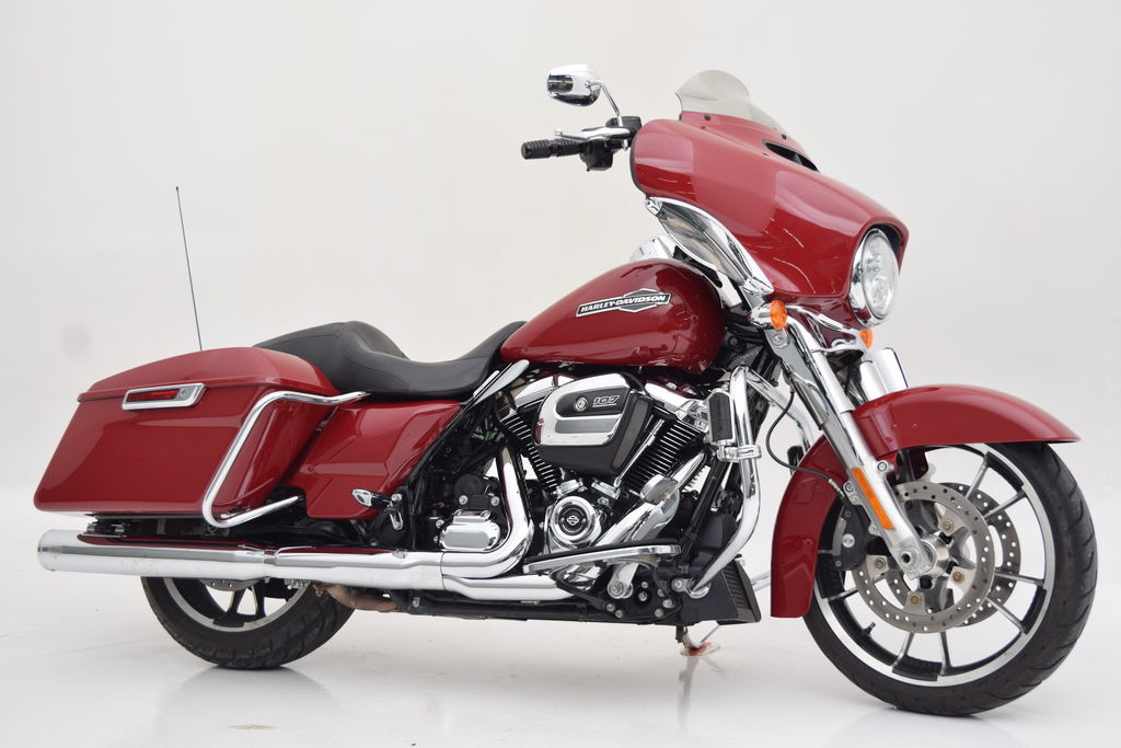 Street Glide®