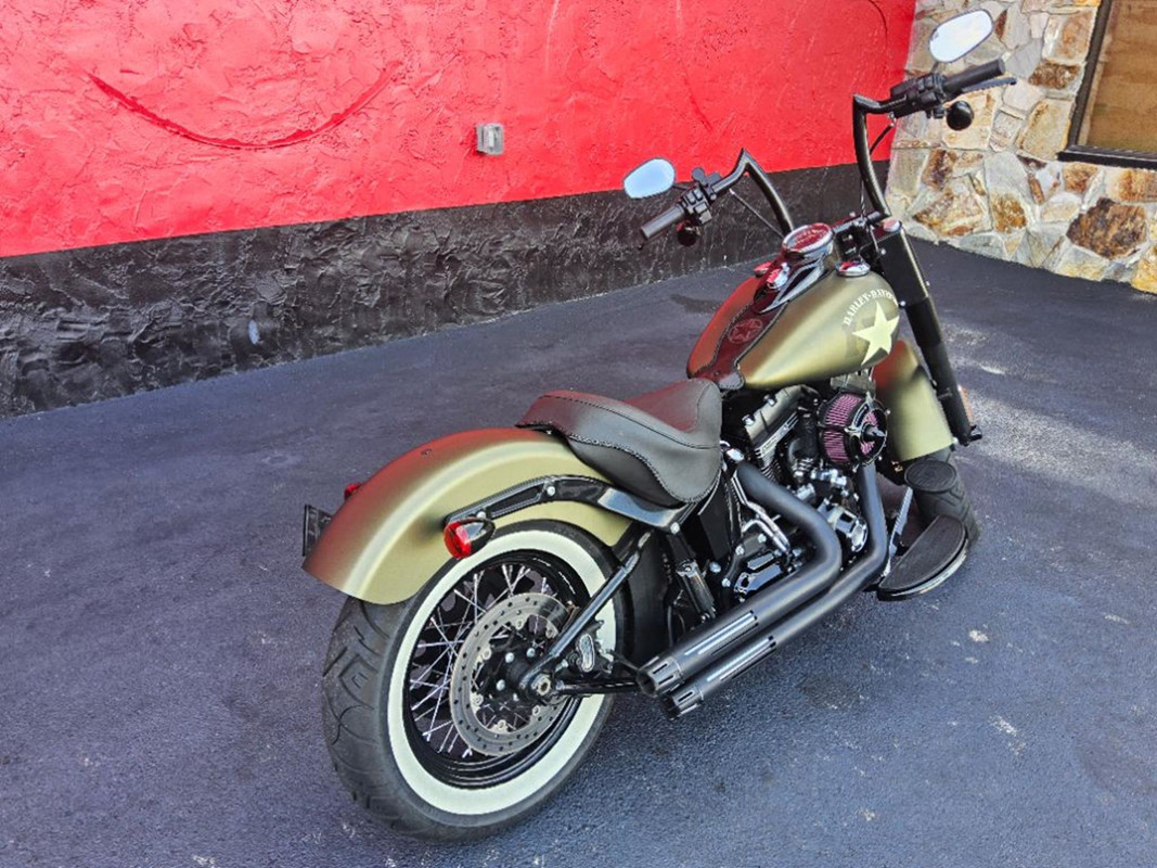 Softail® Slim® S