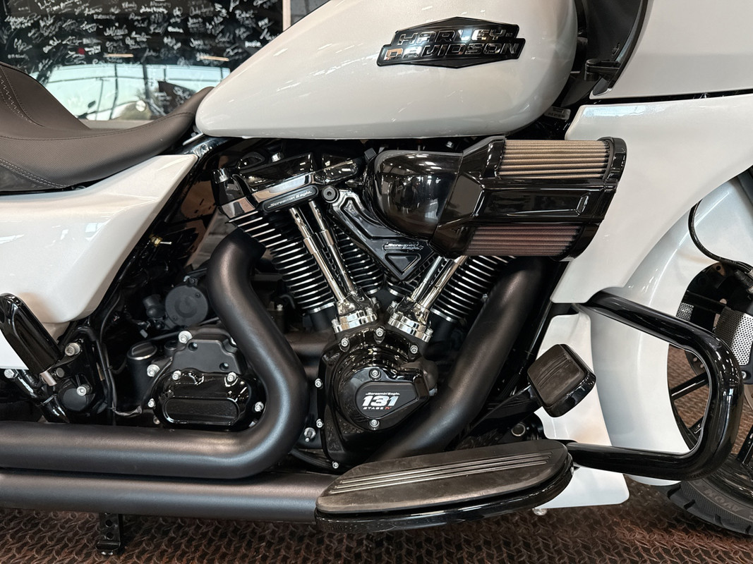 Road Glide®
