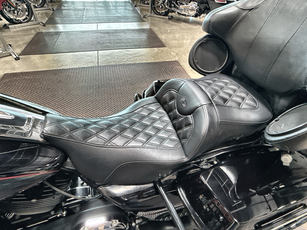 CVO® Ultra Classic® Electra Glide® 