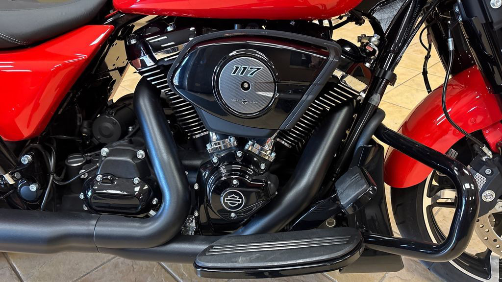 Street Glide®