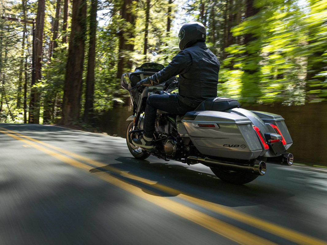 CVO® Street Glide®