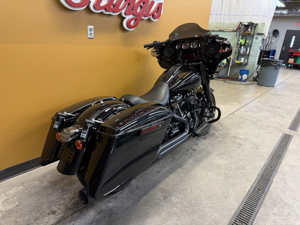 Street Glide® ST