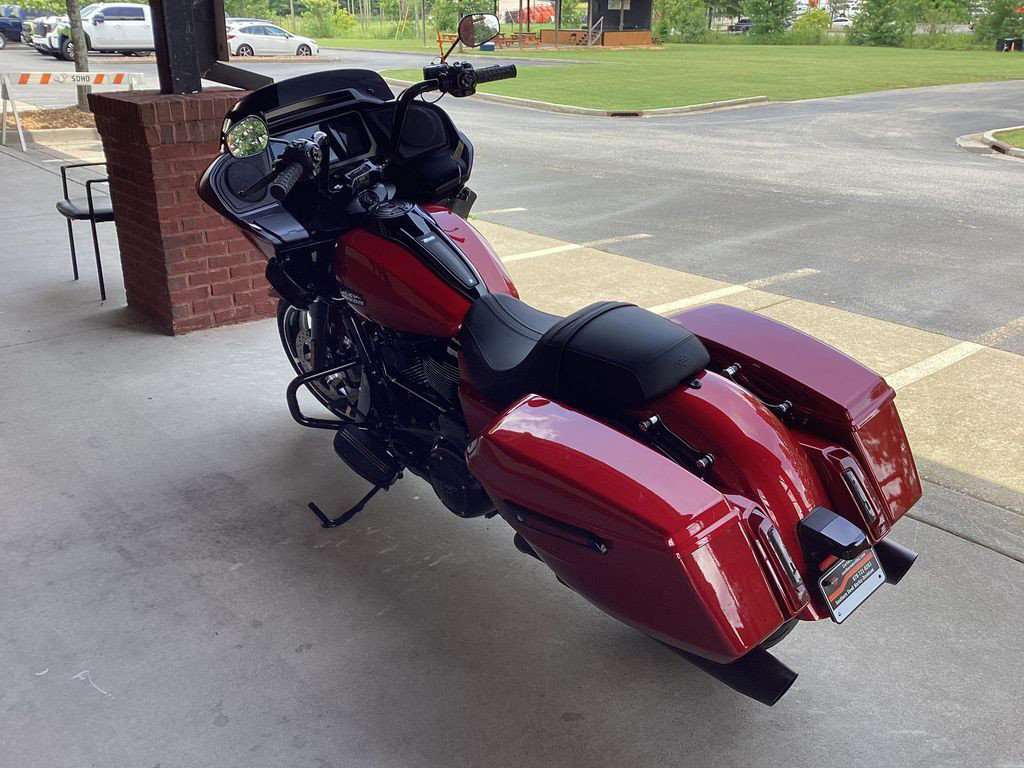 Road Glide®