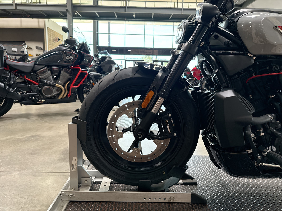 Sportster® S