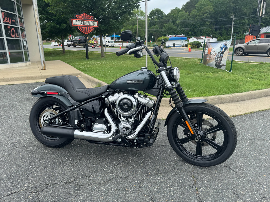 Street Bob®