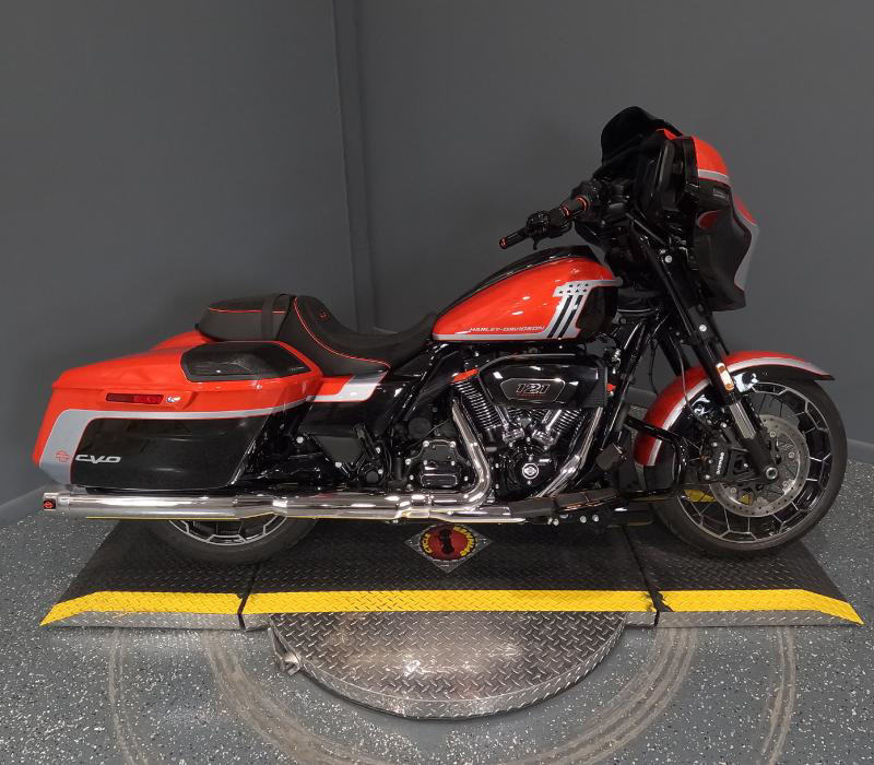 CVO® Street Glide®