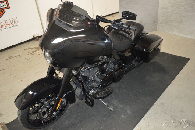 Street Glide® Special