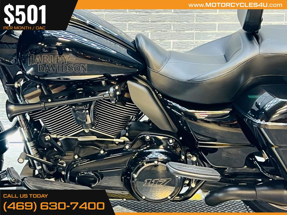 Street Glide® ST