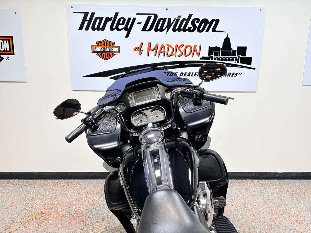 Road Glide® Ultra
