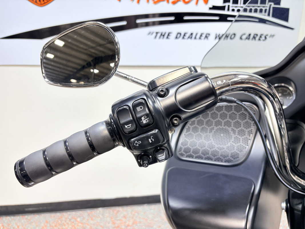 Road Glide® Ultra