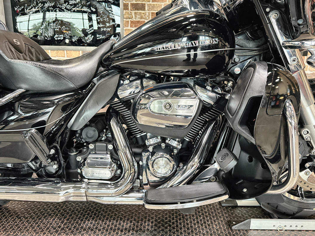 Electra Glide® Ultra Limited® Low