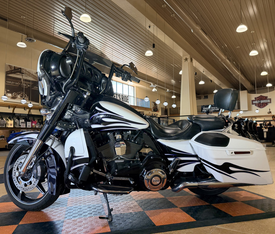 CVO® Street Glide®