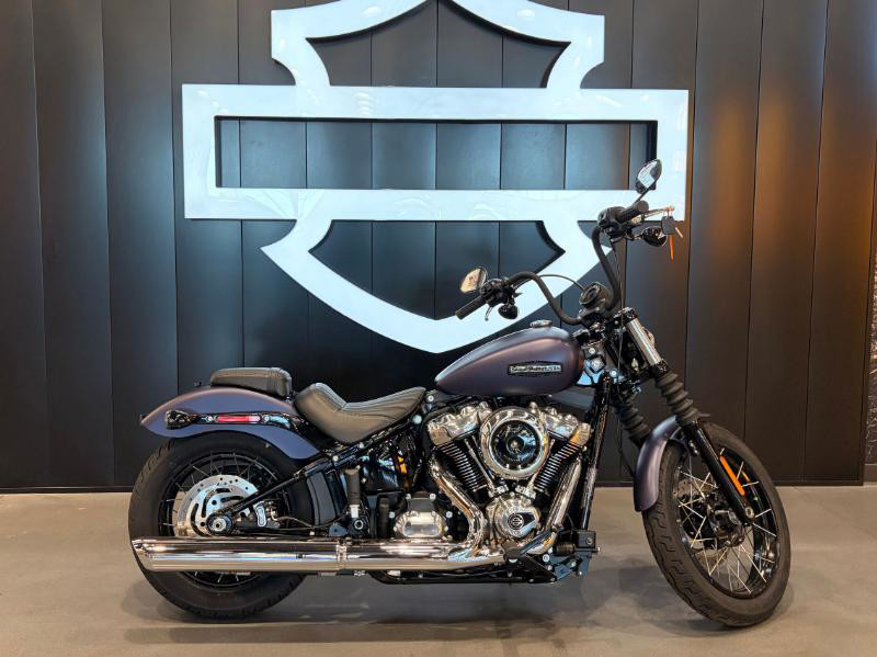 Street Bob®