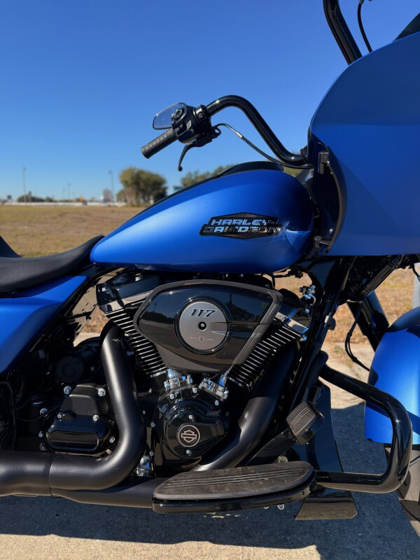 Road Glide®