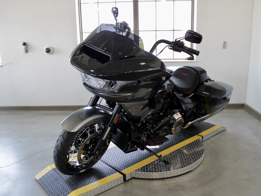 CVO® Road Glide®