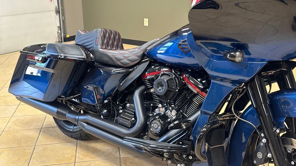 CVO® Road Glide®