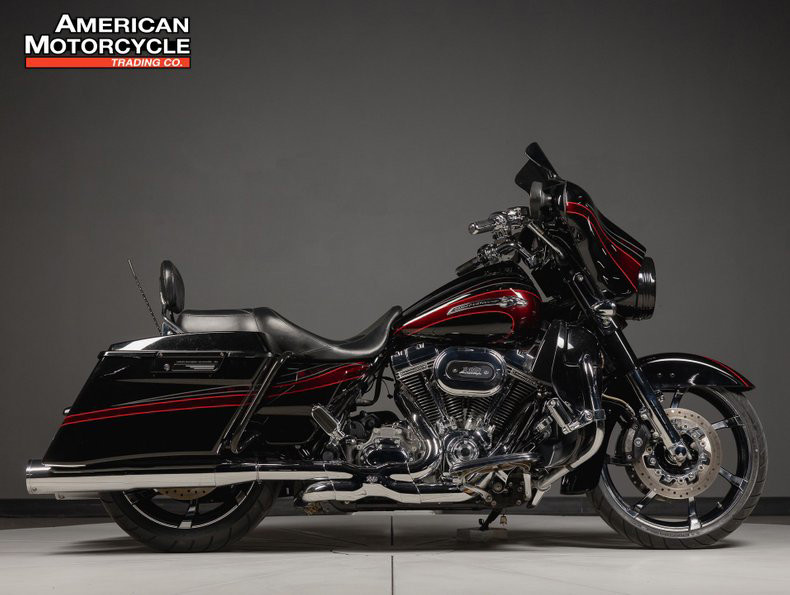 CVO™ Street Glide®