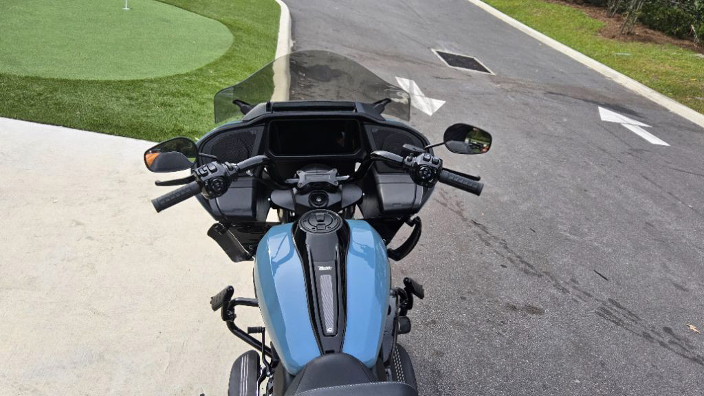 Road Glide®