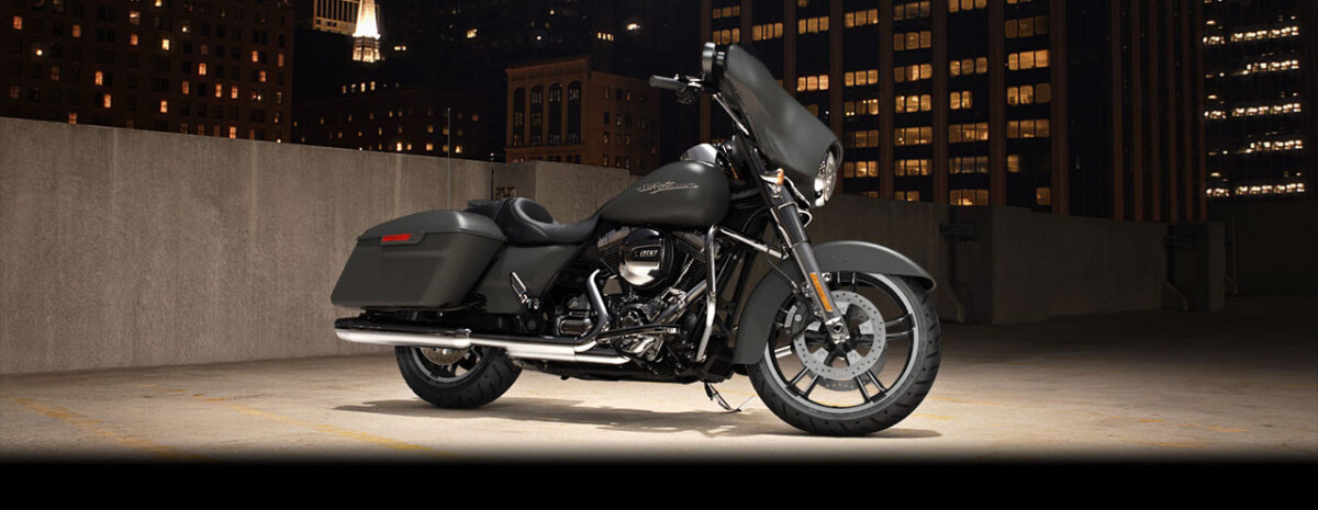 Street Glide®