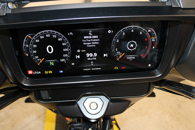Street Glide®