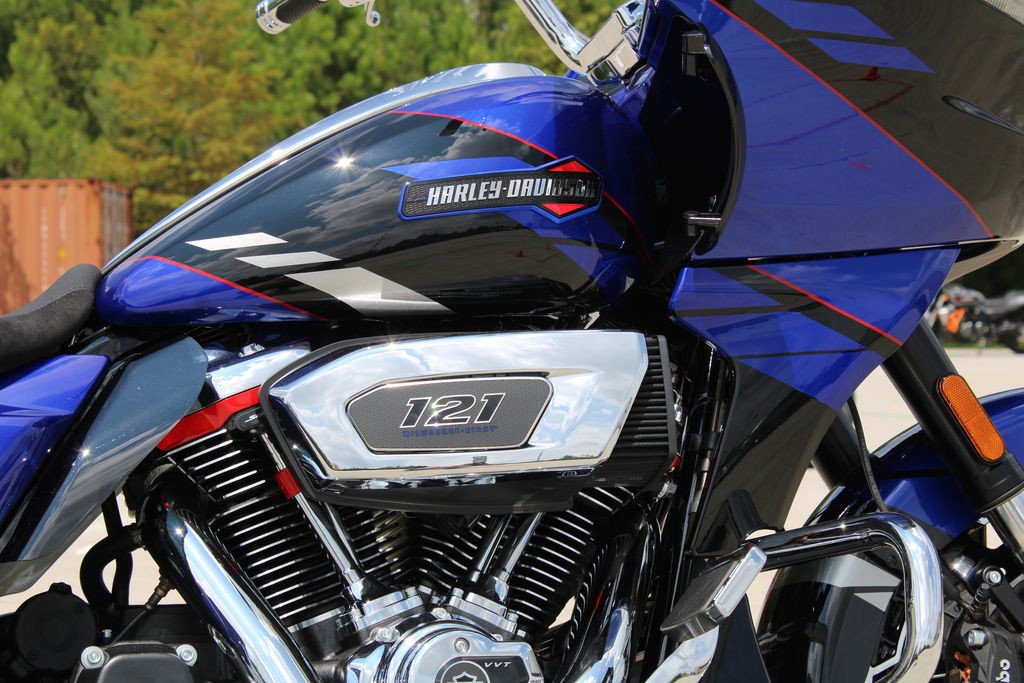 CVO® Road Glide®