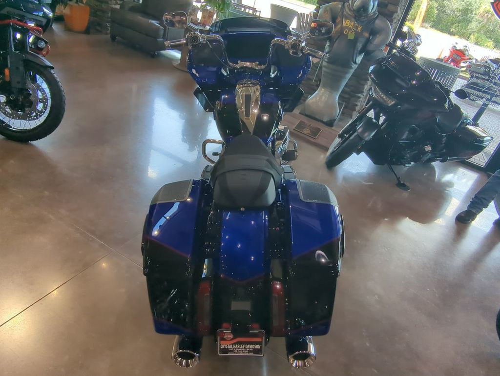CVO® Road Glide®
