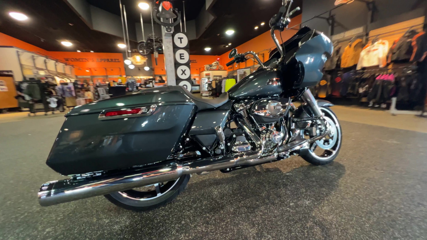 Road Glide®