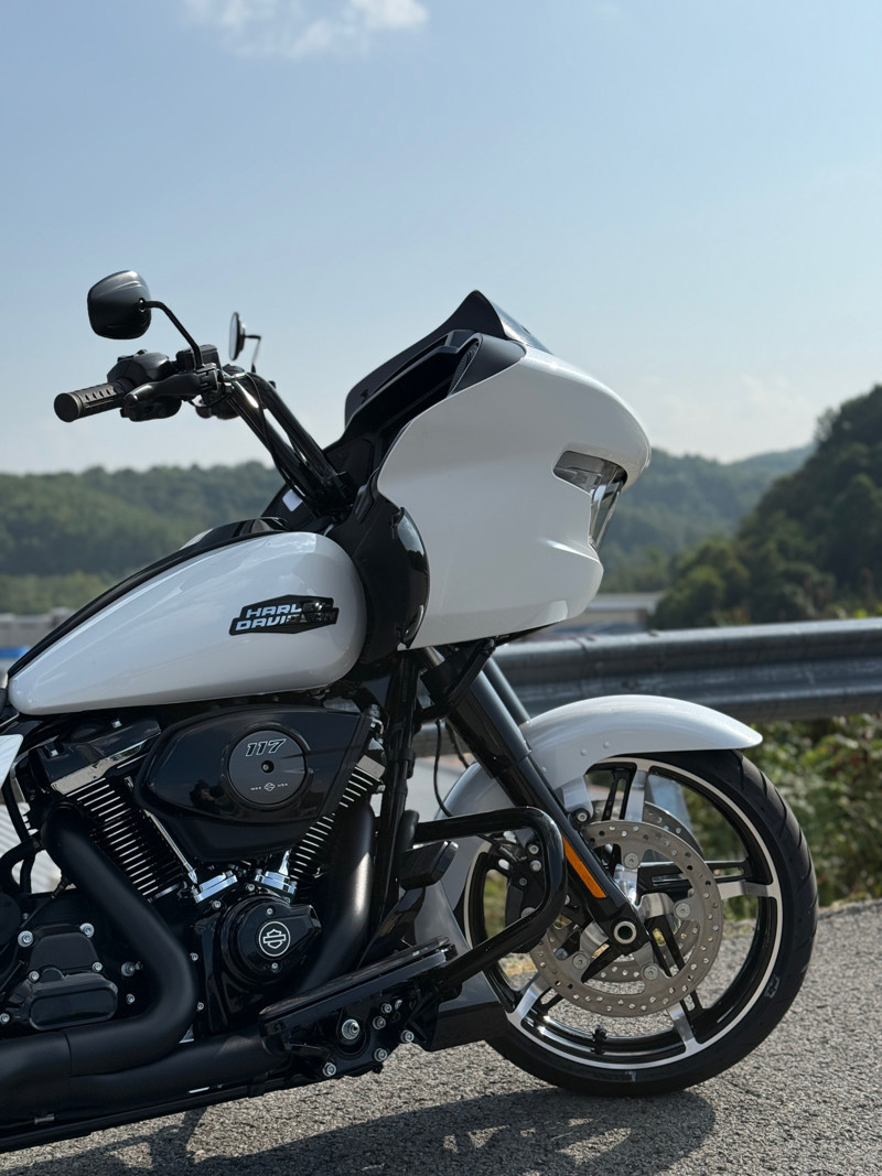 Road Glide®